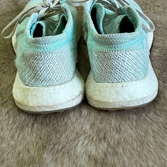 Adidas Running Shoes Mint Green in Color Sz 7 - Picture 2 of 5